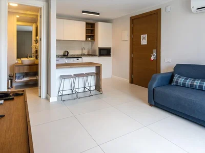 Zespół mieszkaniowy Complex of furnished apartments with a swimming pool at 300 meters from the sea, Bodrum, Turkey