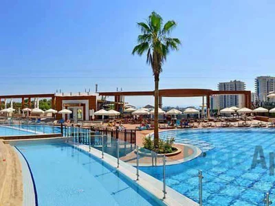 Residential quarter Luxury apartment with furniture in Azura Park, Mahmutlar