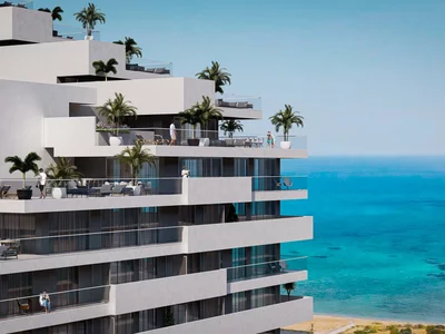 Aparthotel : Luxury Seafront Apartment Residence