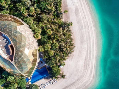 Complexe résidentiel First-class residential and hotel complex The Heart of Europe by Kleindienst Group on the islands, The World Islands, Dubai, UAE