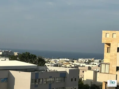 Wohnviertel Avec terrasse proche de la mer bien agence projet de qualite