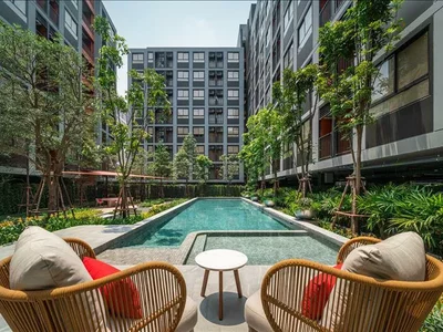 Residential complex Residence with a swimming pool and around-the-clock security, Bangkok, Thailand