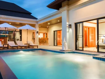 Villa Nai Harn Baan Bua Pattama