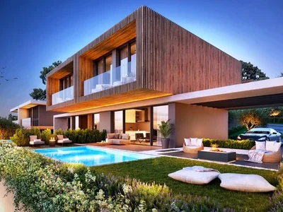 Villa Four bedroom triplex villa 700 meters from the sea.