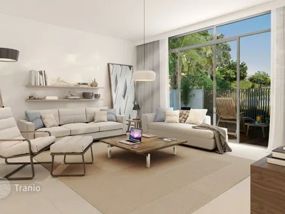 Complexe résidentiel Family townhouses in a new residential complex Urbana with a golf club and a swimming pool in Dubai South, UAE