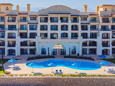 Wohngebäude Luxuriöses 3-Zimmer-Apartment mit atemberaubendem Meerblick/ Hurghada Stadt