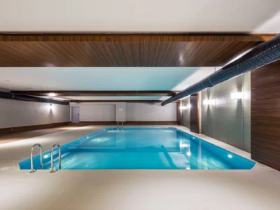 Zespół mieszkaniowy Residential complex with swimming pools and sports grounds, near the city center, Istanbul, Turkey