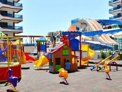 Residential quarter Luxury apartment with furniture in Azura Park, Mahmutlar