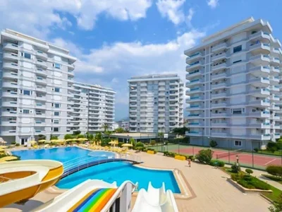 Zespół mieszkaniowy Furnished apartment with 2+1 50 meters from the sea in the complex Kurt Safir Vip