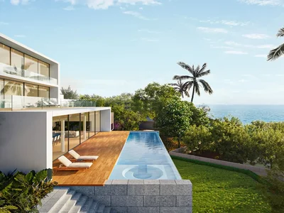 Villa Crescent Bay Beachfront