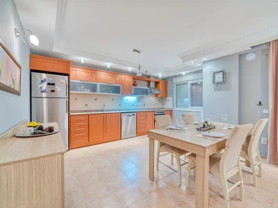Dzielnica mieszkaniowa Luxurious 4 room apartment in Oba, Alanya