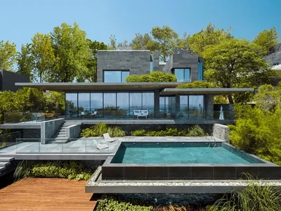 Villa An exclusive five-bedroom villa within the Kempinski Residences complex.