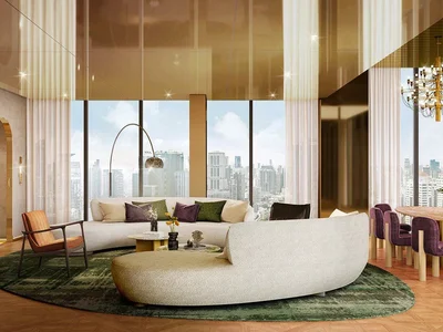 Complejo residencial High-rise residential complex with loft apartments next to the metro, in the business district of Bangkok, Thailand