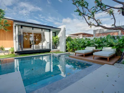 Zespół mieszkaniowy New residential complex of magnificent villas with swimming pools in Thalang, Phuket, Thailand