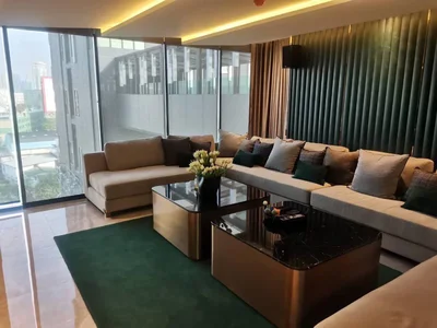 Wohnanlage High-rise residential complex with a good infrastructure in Sukhumvit, Bangkok, Thailand