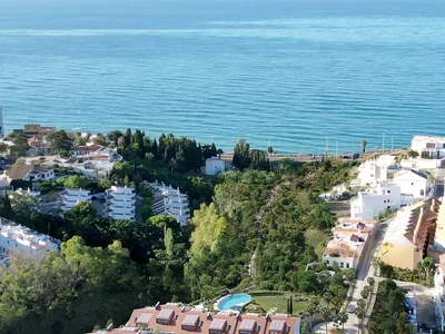 Edificio de apartamentos Hermosos Apartamentos con Interiores Luminosos en Benalmádena Málaga