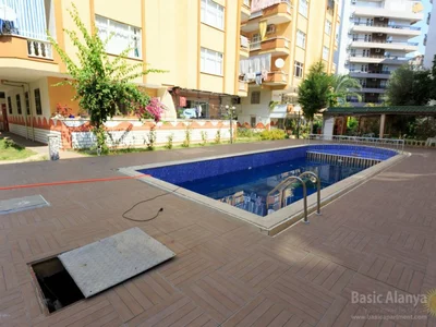 Residential quarter 3 bedroom cheap apartment in Alanya