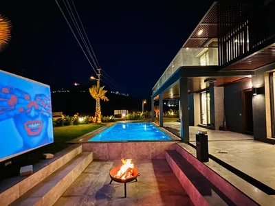Villa Exclusive seven bedroom villa in Bodrum 500 meters from the sea.