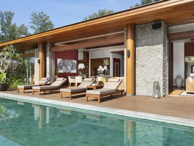 Wohnanlage New complex of villas with a golf club and a spa center at 900 meters from the beach, Phuket, Thailand