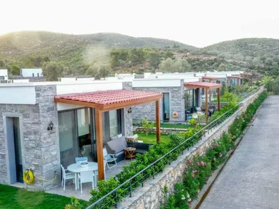 Zespół mieszkaniowy Complex of villas with a swimming pool and around-the-clock security, Bodrum, Turkey