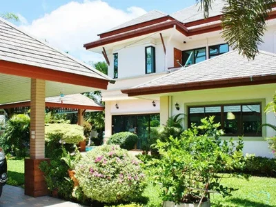 Villa BAAN DUSIT PATTAYA