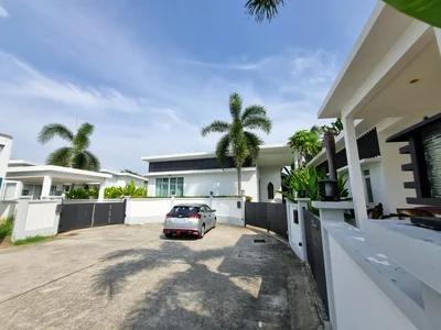 Villa The Greens