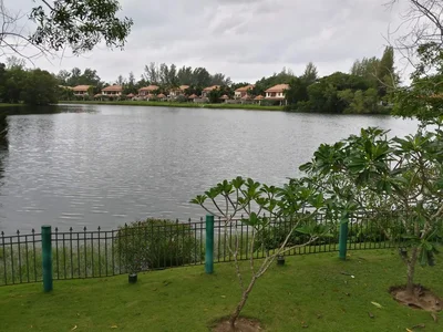 Villa Laguna Waters