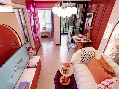 Complexe résidentiel Complex of furnished apartments with swimming pools, different lounge areas and a kids' club, Bangkok, Thailand
