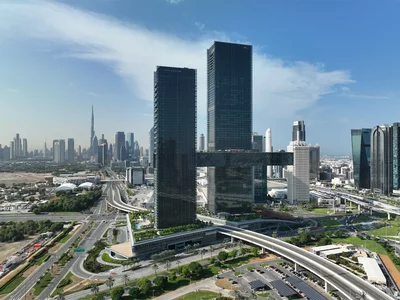 В Дубае построен горизонтальный небоскреб The Link 