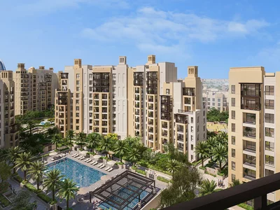 Жилой комплекс Новая резиденция Lamaa с бассейнами и зеленой зоной рядом с автомагистралью, Umm Suqeim, Дубай, ОАЭ