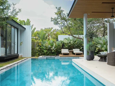 Zespół mieszkaniowy Complex of villas with swimming pools and gardens near beaches, Phuket, Thailand