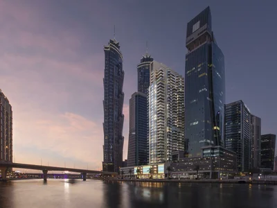 Жилой комплекс Жилой комплекс Urban Oasis от итальянского дизайнера, на берегу водного канала, с видом на город, Business Bay, Дубай, ОАЭ