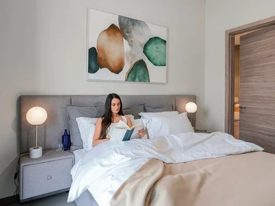 Complejo residencial SOL BAY Residence with a swimming pool and a view of Burj Khalifa, Business Bay, Dubai, UAE