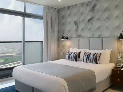 Wohnanlage New residence Millennium Atria with a hotel and a shopping mall close to the canal and Downtown Dubai, Business Bay, Dubai, UAE