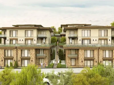 Wohnanlage Complex of villas with a swimming pool and a garden close to the center of Istanbul, Turkey