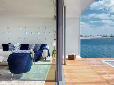 Residential complex The Floating Seahorse — floating villas by Kleindienst with underwater lower floors, lounge areas and jacuzzis in The World Islands, Dubai