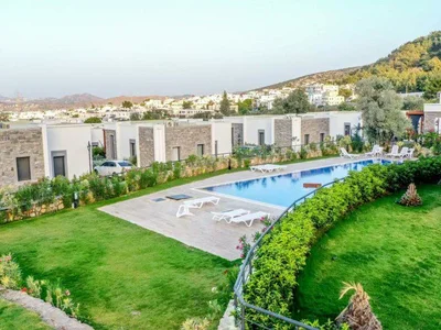 Жилой комплекс Комплекс вилл с бассейном и круглосуточной охраной, Бодрум, Турция