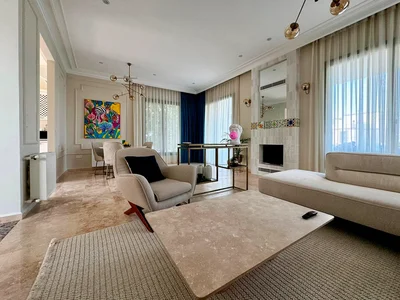 Villa 5 komnat v sovremennom stile s panoramnymi vidami