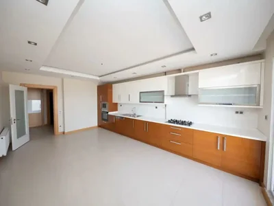 Zespół mieszkaniowy Apartments with terraces in a residence with swimming pools, in a prestigious area, Istanbul, Turkey