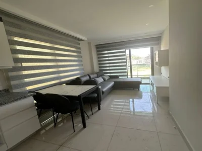 Zespół mieszkaniowy Furnished apartment 1+1 100 meters from the sea in the Konak Terrace complex.