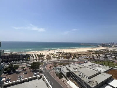 Quartier résidentiel Balcon sur la mer, etage haut avec vue, proche de la mer