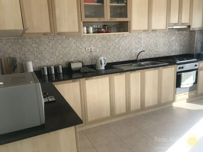 Dzielnica mieszkaniowa Sea view apartment in well managed complex