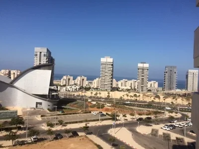 Жилой квартал Avec terrasse calme dans un bel immeuble au centre bon emplacement bonne occasion proche de la mer vue sur la mer a ne pas manquer agreable bel appartement projet de qualite