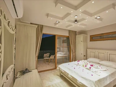 Complexe résidentiel Furnished villa with swimming pools abd a spa area, Kalkan, Turkey