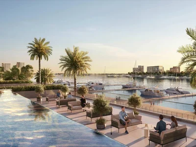 Complexe résidentiel Apartments in the new residential complex Pier Point 1&2 with a pool and green areas on the first line by the sea, ​​Port Rashid, Dubai