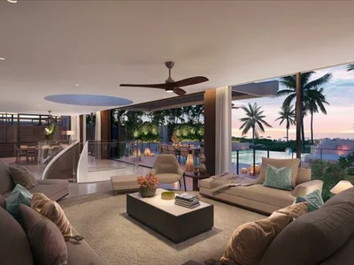 Complexe résidentiel New complex of villas with swimming pools and gardens on the first sea line, Phuket, Thailand
