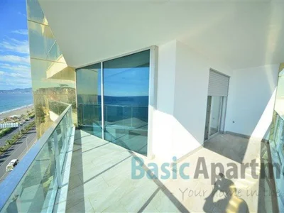 Dzielnica mieszkaniowa Beachfront apartment in Mahmutlar Alanya with spectecular sea views
