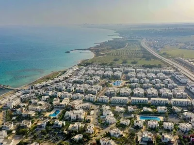 Complejo residencial Finished apartments in the Four Seasons Life complex on the seashore.