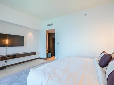 Residential complex Fairmont Marina Residences