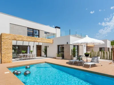 Barrio residencial Euromarina Villas